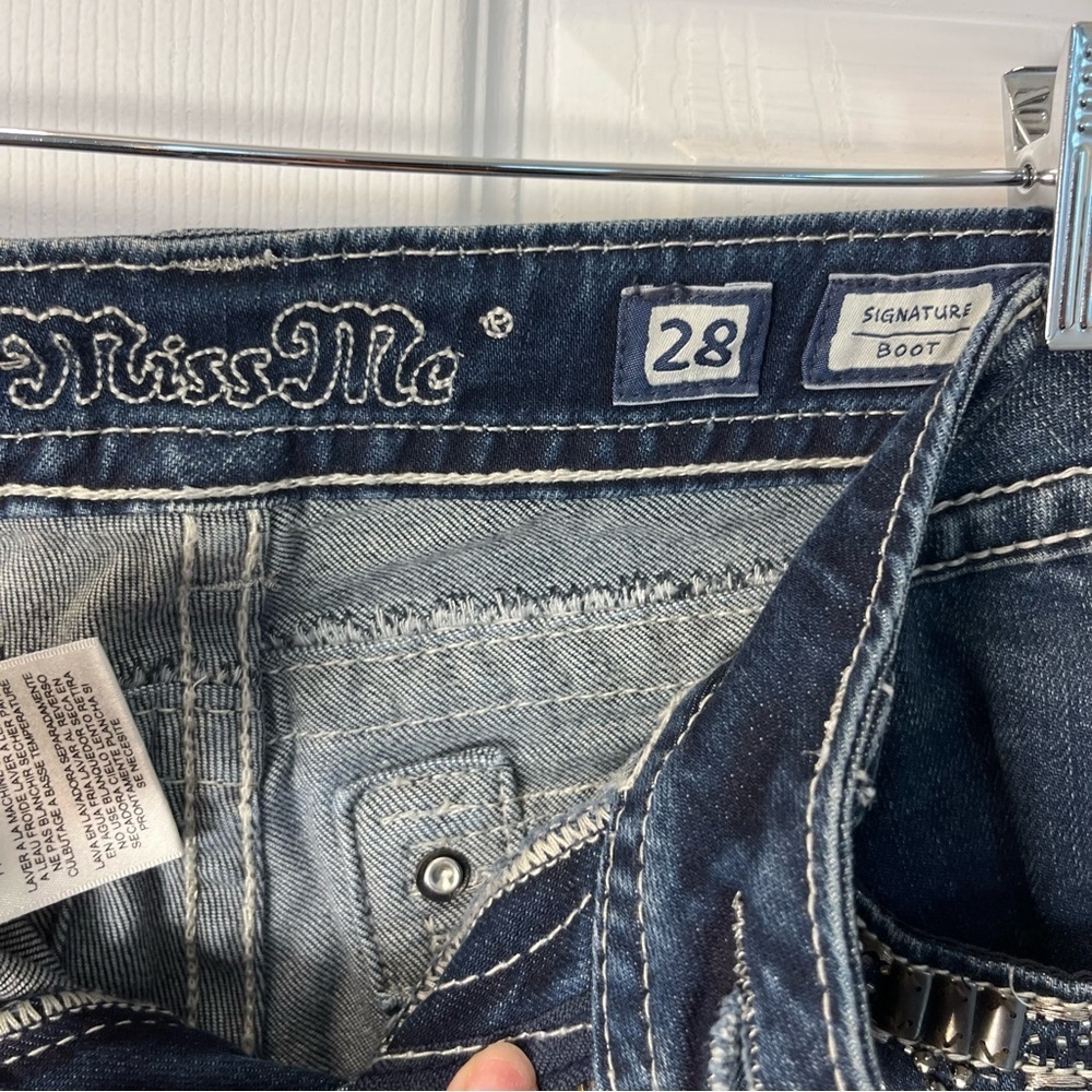 Miss Me Signature Boot Women's Blue Jeans Embroidered Sequins Size 28/33 - Picture 7 of 13